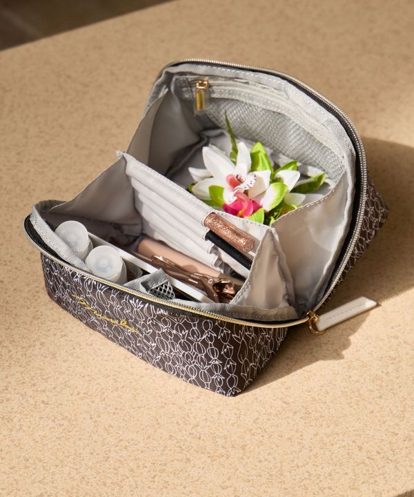 ピカケＢＯＸコスメポーチ BLACK -