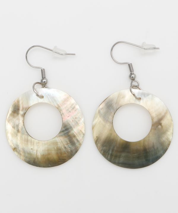 サークルシェルピアス BLACK -