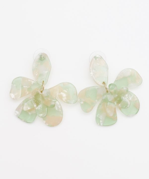 プルメユラピアス