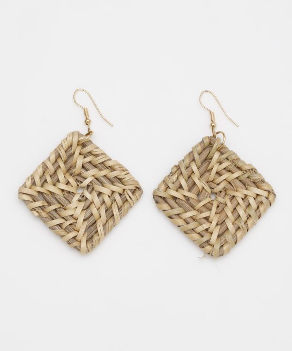 ナチュラウピアス