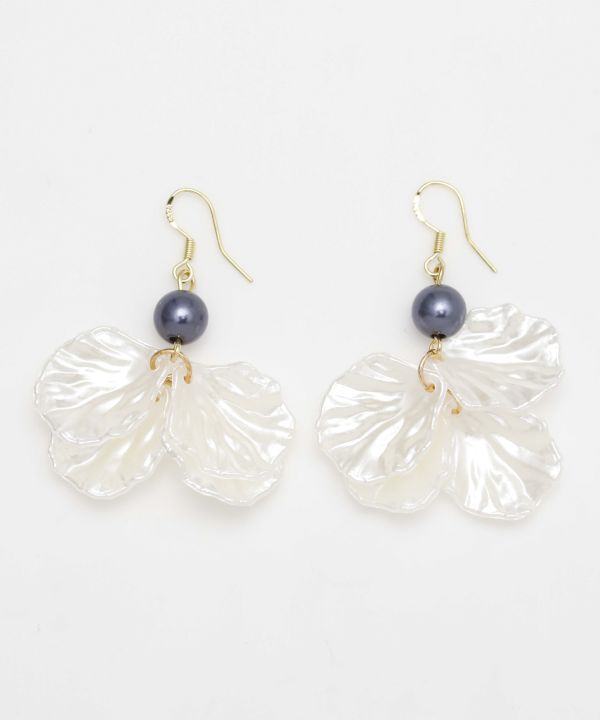 パールシェルピアス