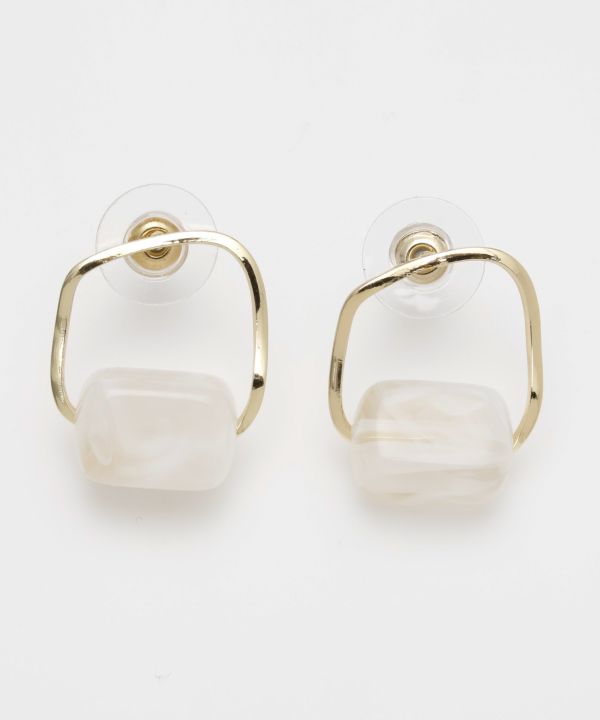 スクエアビーズピアス